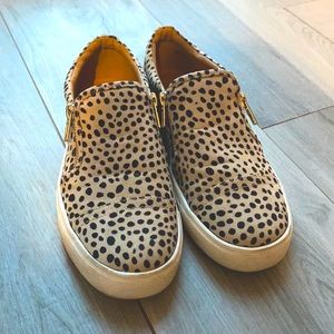 Women’s Dolce Vita sneakers size 8.5